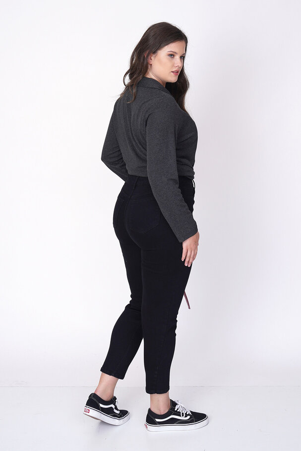 HIGH-WAIST SKINNY JEAN