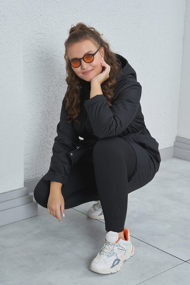 HOODED QUILTED COAT