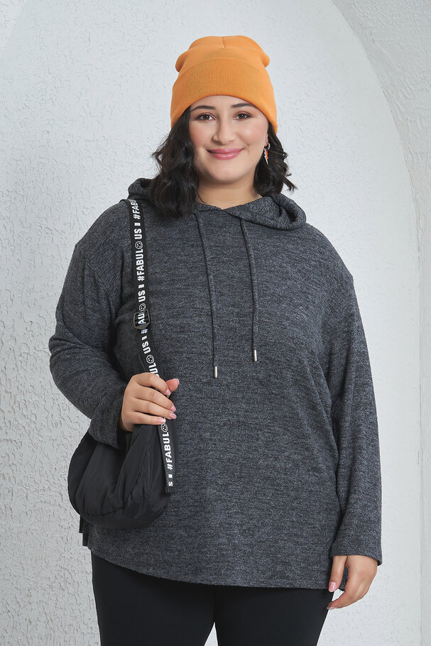 HOODED KNIT SWEATER