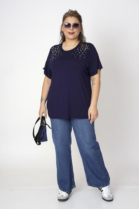 Büyük Moda - İNCİ DETAYLI PENYE BLUZ (1) Büyük Moda - İNCİ DETAYLI PENYE BLUZ (1)