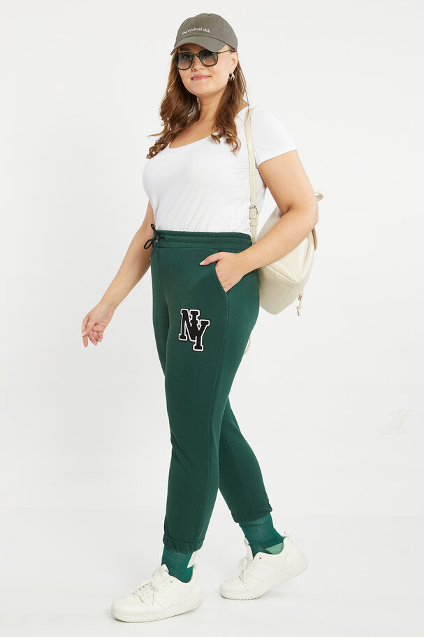 JOGGING TROUSERS WITH PATCH