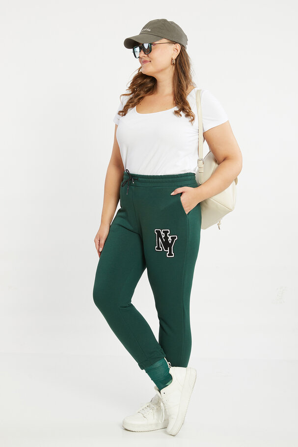 JOGGING TROUSERS WITH PATCH