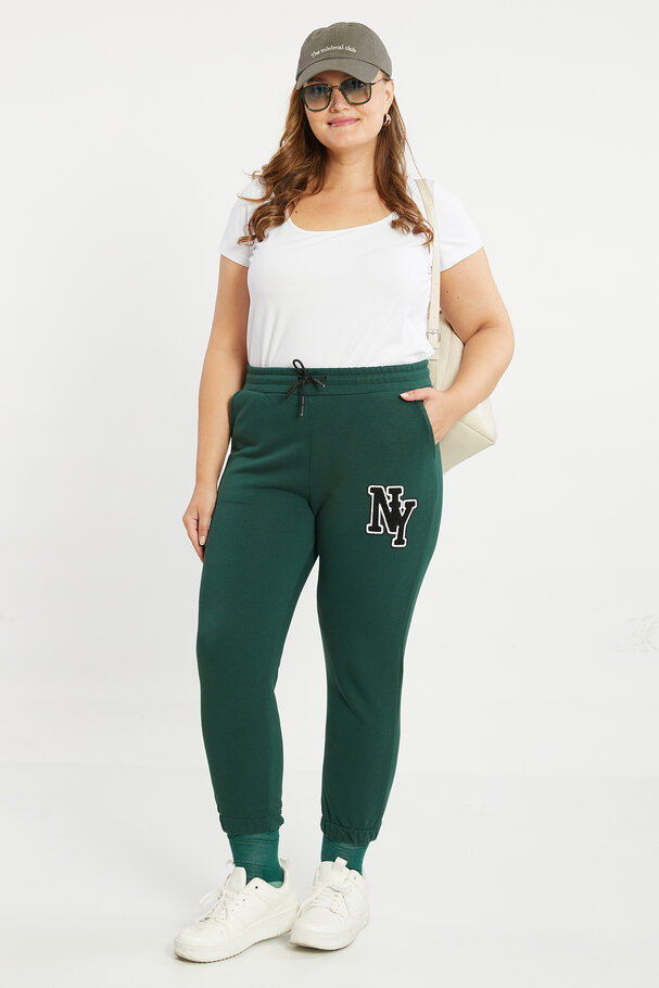 JOGGING TROUSERS WITH PATCH