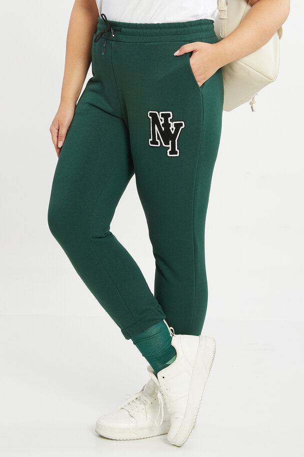 JOGGING TROUSERS WITH PATCH