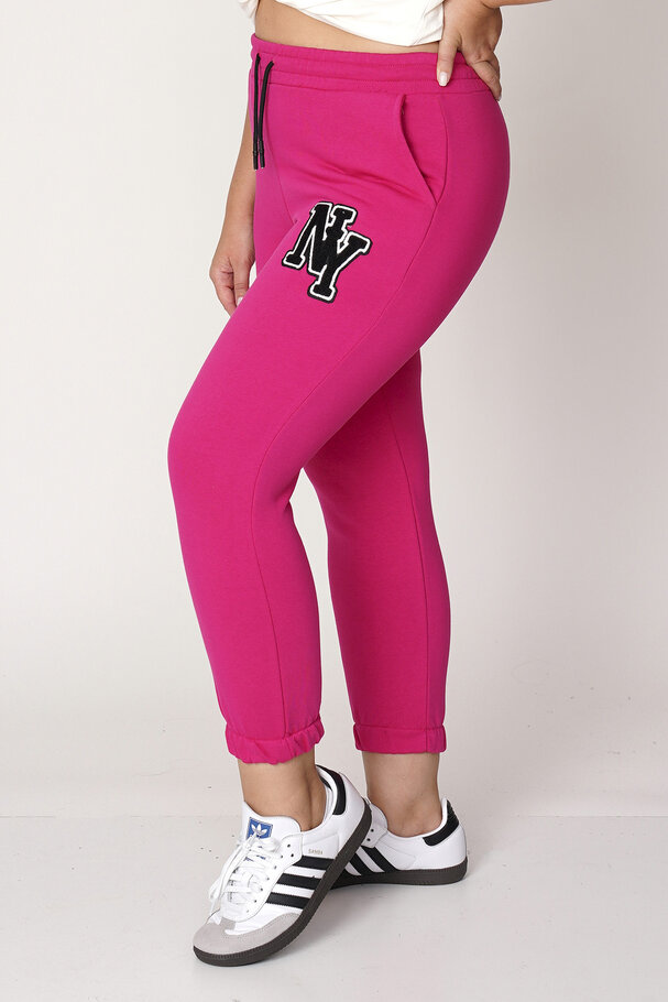 JOGGING TROUSERS WITH PATCH