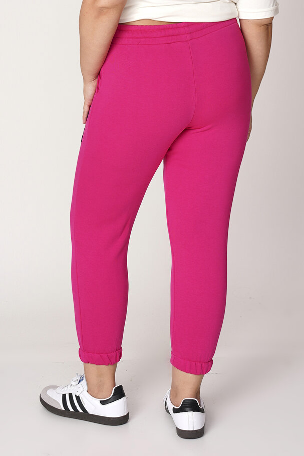 JOGGING TROUSERS WITH PATCH