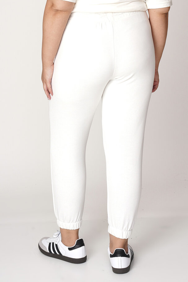 JOGGING TROUSERS WITH PATCH
