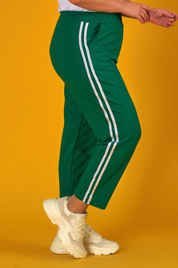 JOGGING TROUSERS WITH CONTRAST TRIMS
