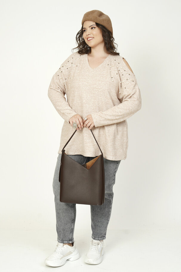 KNIT SWEATER WITH PEARL AND STONE DETAILS