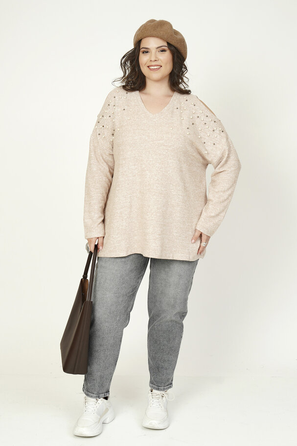 KNIT SWEATER WITH PEARL AND STONE DETAILS