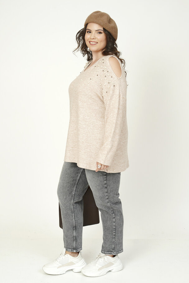 KNIT SWEATER WITH PEARL AND STONE DETAILS