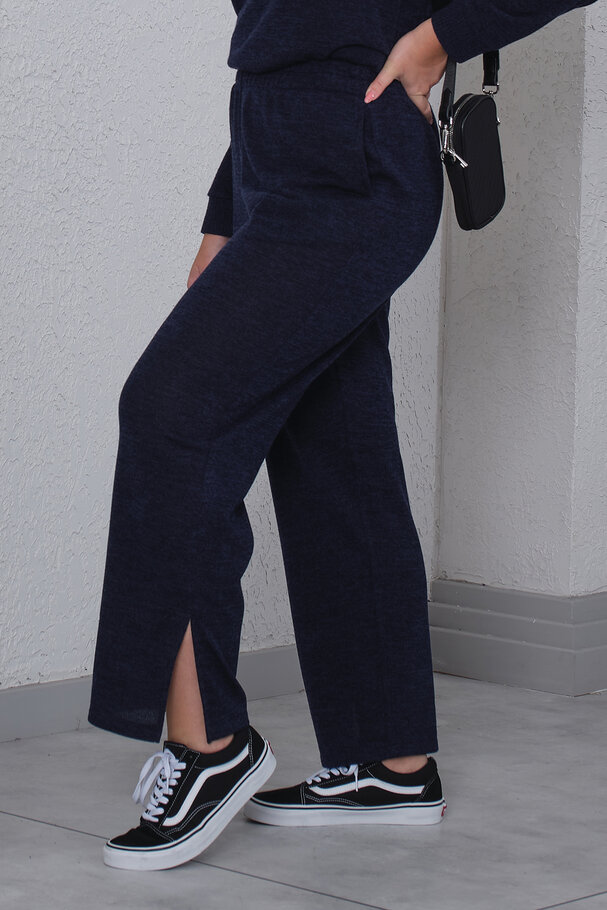 KNIT TOP AND JOGGER SET