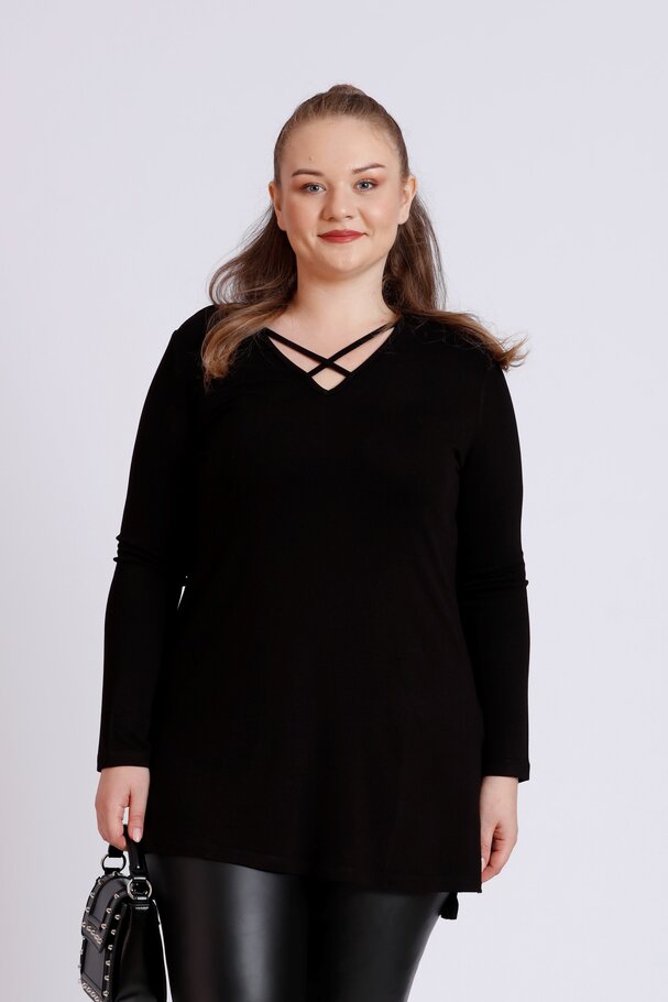 KNIT TOP WITH CUT-OUT DETAIL AND STRAPS