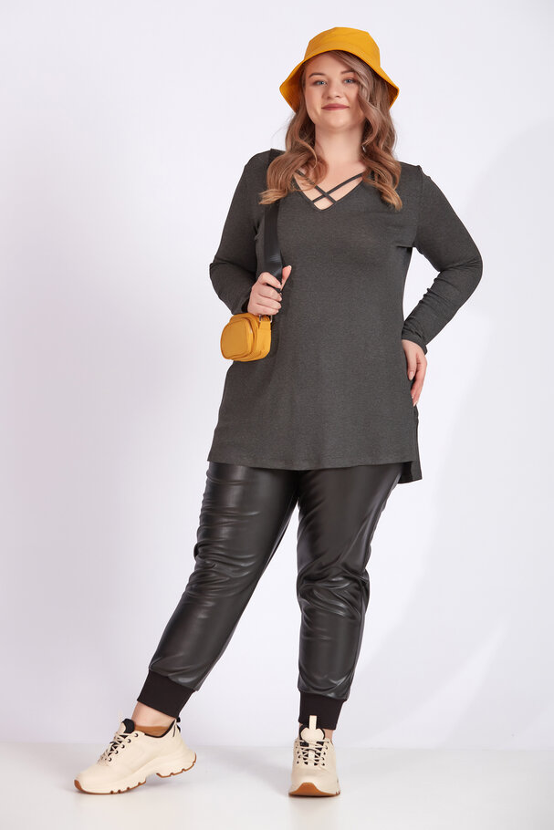 KNIT TOP WITH CUT-OUT DETAIL AND STRAPS
