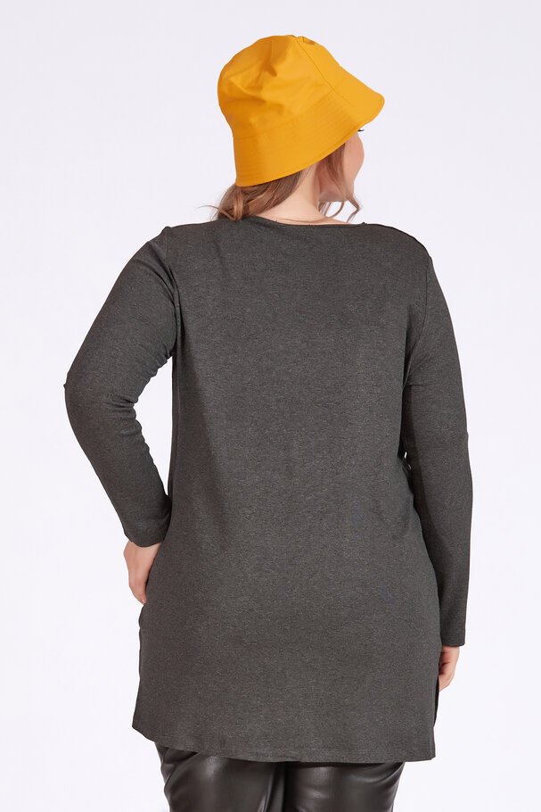 KNIT TOP WITH CUT-OUT DETAIL AND STRAPS