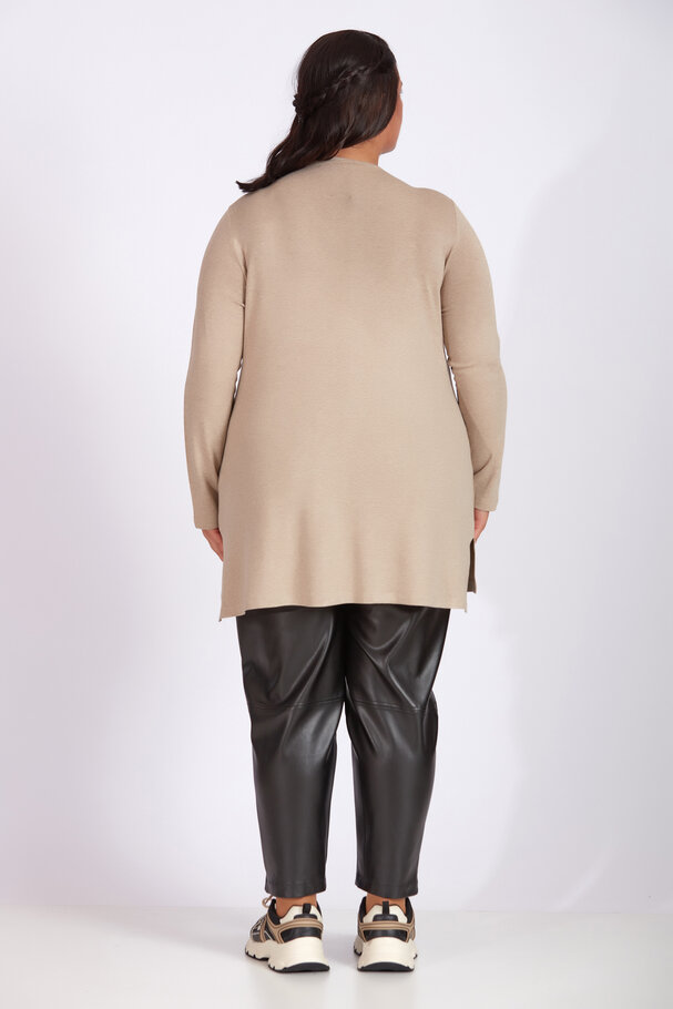 KNIT TOP WITH CUT-OUT DETAIL AND STRAPS