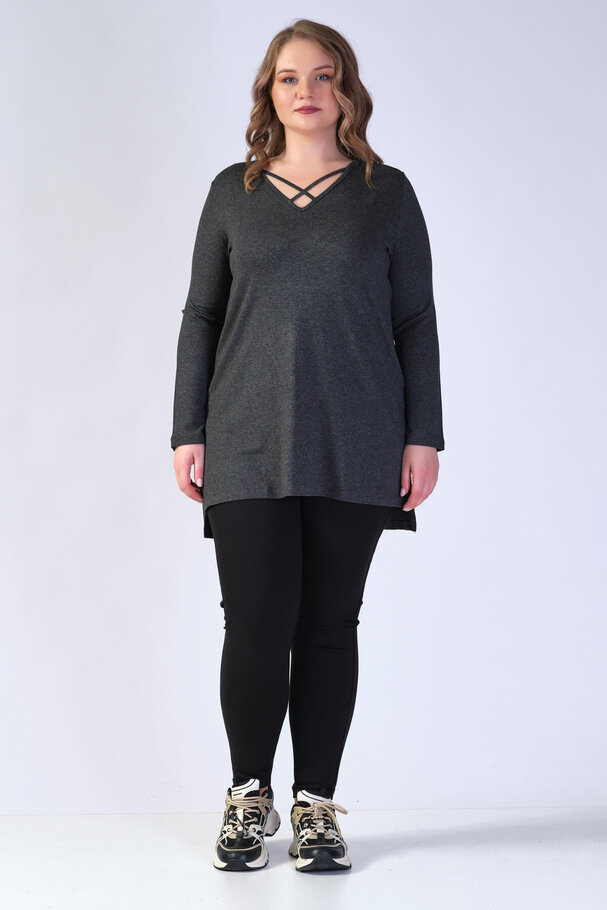 KNIT TOP WITH CUT-OUT DETAIL AND STRAPS