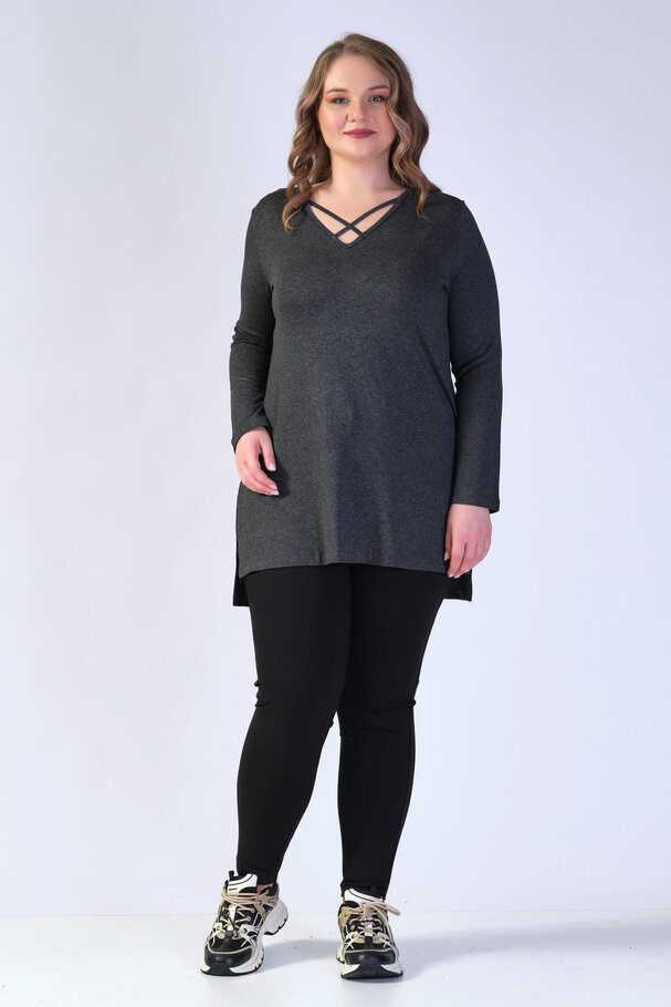 KNIT TOP WITH CUT-OUT DETAIL AND STRAPS