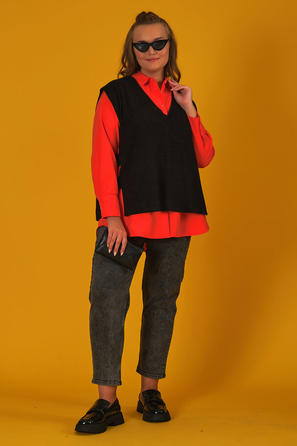 KNIT VEST