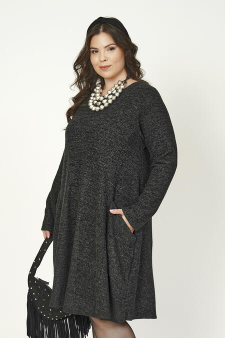 Büyük Moda - KNITTED DRESS WITH SIDE POCKETS (1) Büyük Moda - KNITTED DRESS WITH SIDE POCKETS (1)