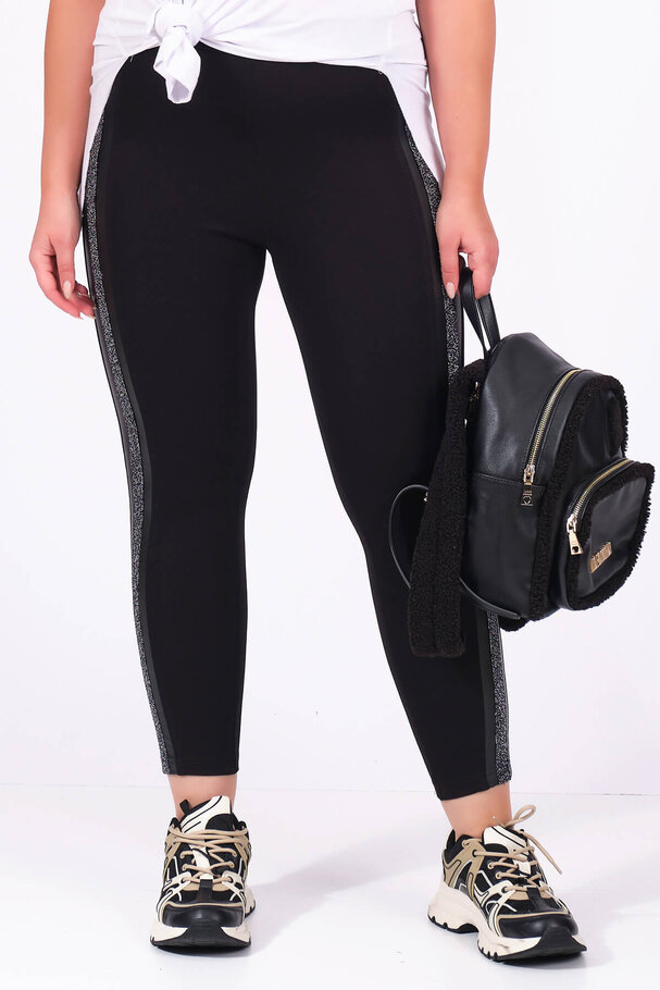 LEGGINGS WITH LEATHER DETAIL