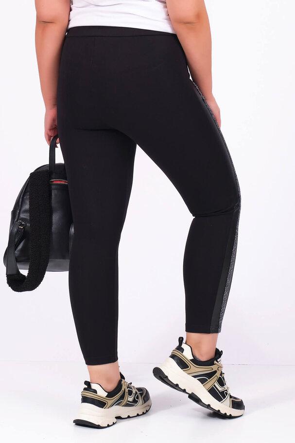 LEGGINGS WITH LEATHER DETAIL