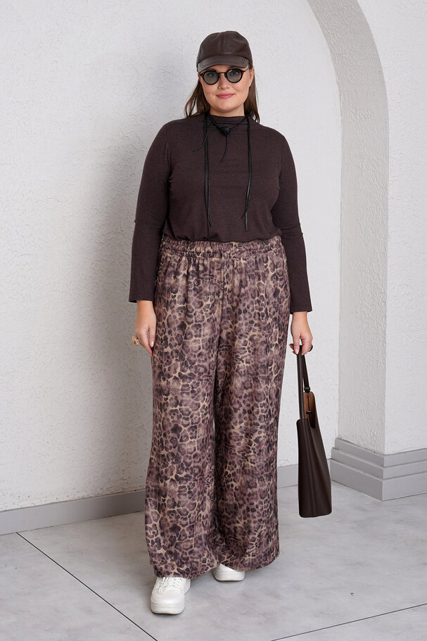 LEOPAR DESENLİ GENİŞ PAÇA TRİKO PANTOLON