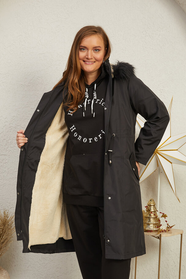 LONG PARKA WITH FLEECE LINING