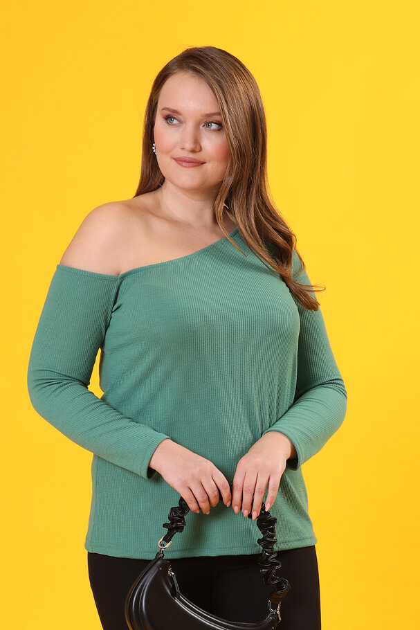 LONG SLEEVE TOP WITH ASYMMETRIC NECKLINE