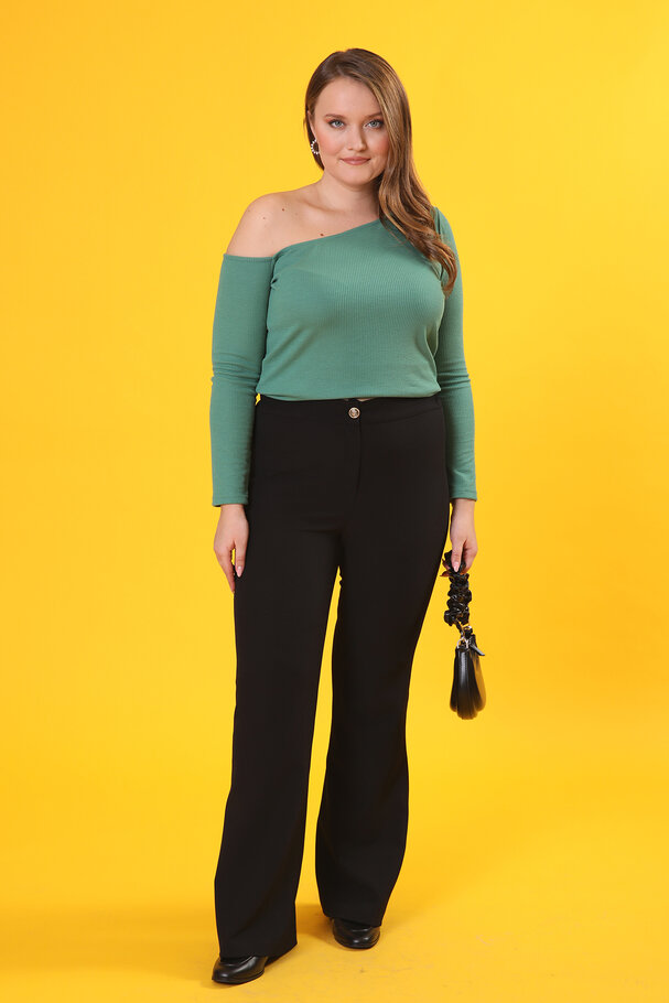 LONG SLEEVE TOP WITH ASYMMETRIC NECKLINE