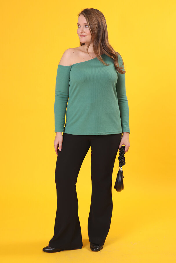 LONG SLEEVE TOP WITH ASYMMETRIC NECKLINE