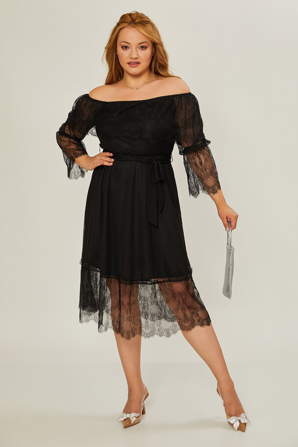 MADONNA COLLAR LACE DRESS