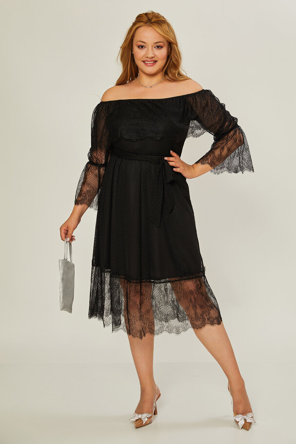 MADONNA COLLAR LACE DRESS