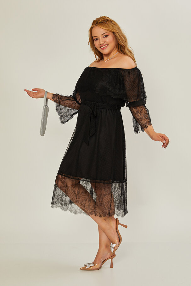 MADONNA COLLAR LACE DRESS