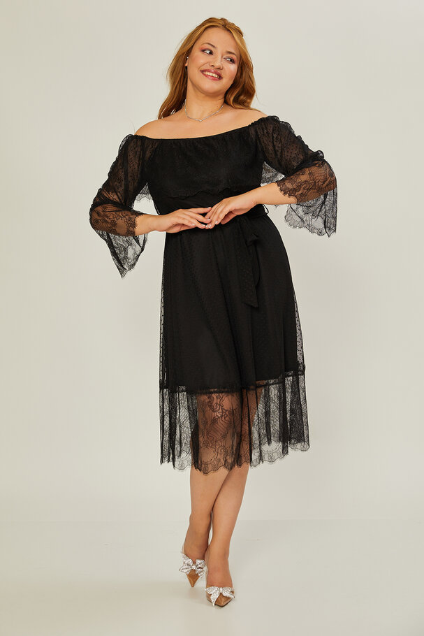 MADONNA COLLAR LACE DRESS