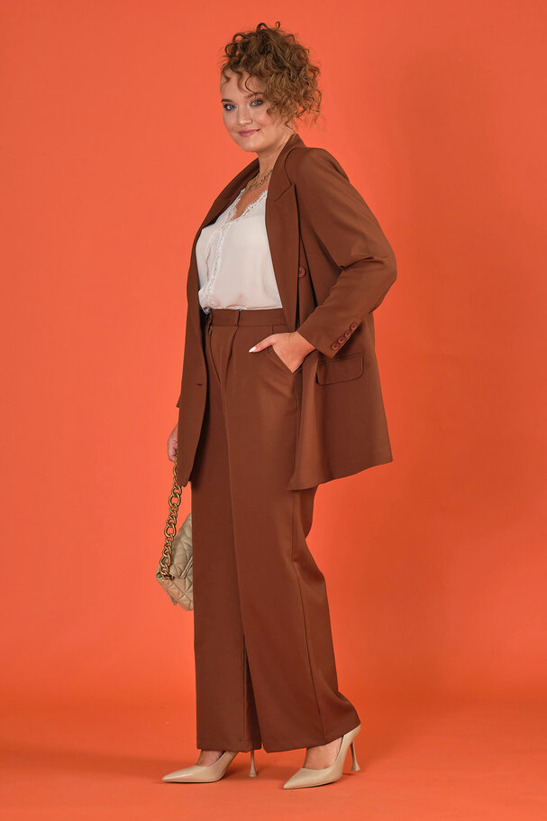 MASCULINE WIDE-LEG TROUSERS