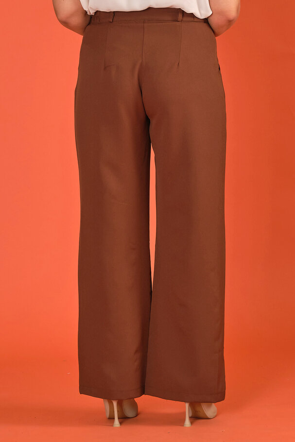 MASCULINE WIDE-LEG TROUSERS
