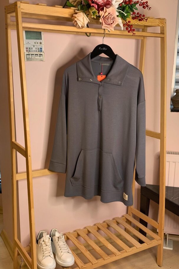 MODAL BLOUSE WITH SNAP-BUTTON COLLAR