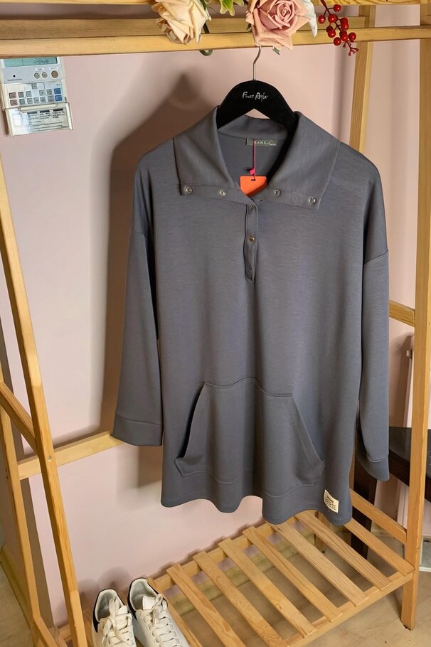 MODAL BLOUSE WITH SNAP-BUTTON COLLAR