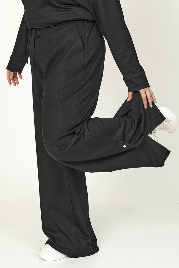 MODAL JOGGER PANTS WITH SNAP-BUTTON HEM