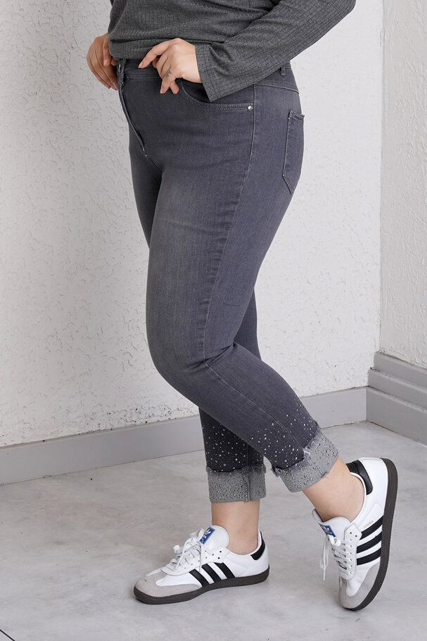 PAÇASI TAŞ DETAYLI LİKRALI PANTOLON