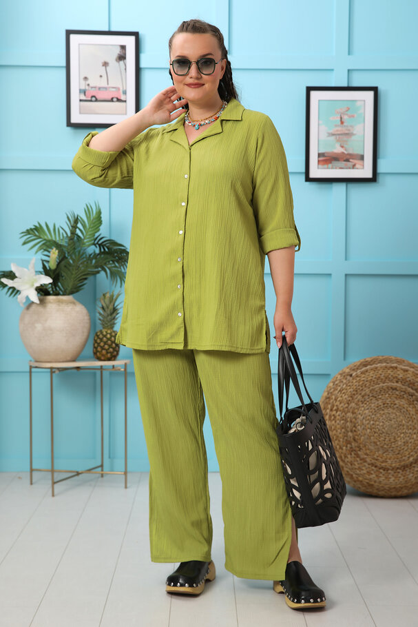 PLEATED TEXTURED TOP AND BOTTOM SET