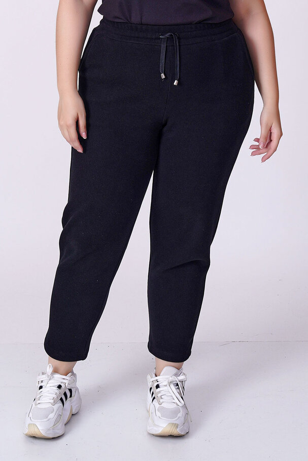 CARROT-LEG KNIT TROUSERS
