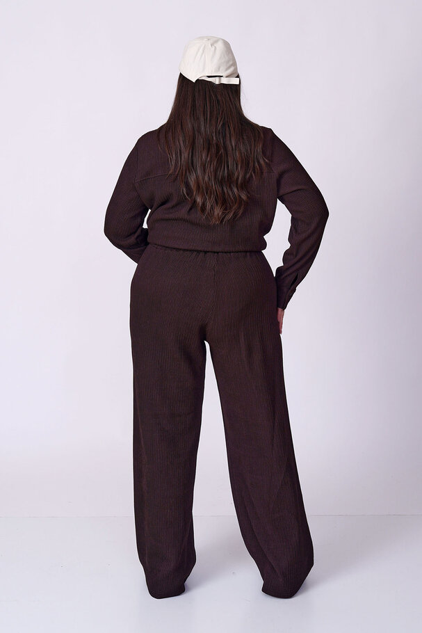 RIBBED TEXTURED STRETCH SHIRT TROUSER SET