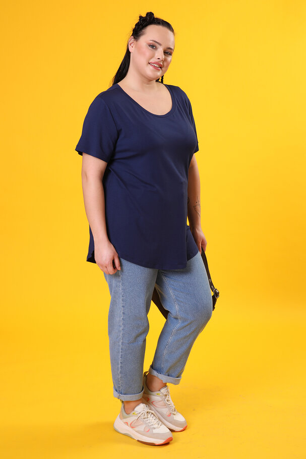 ROUND NECK BASIC T-SHIRT