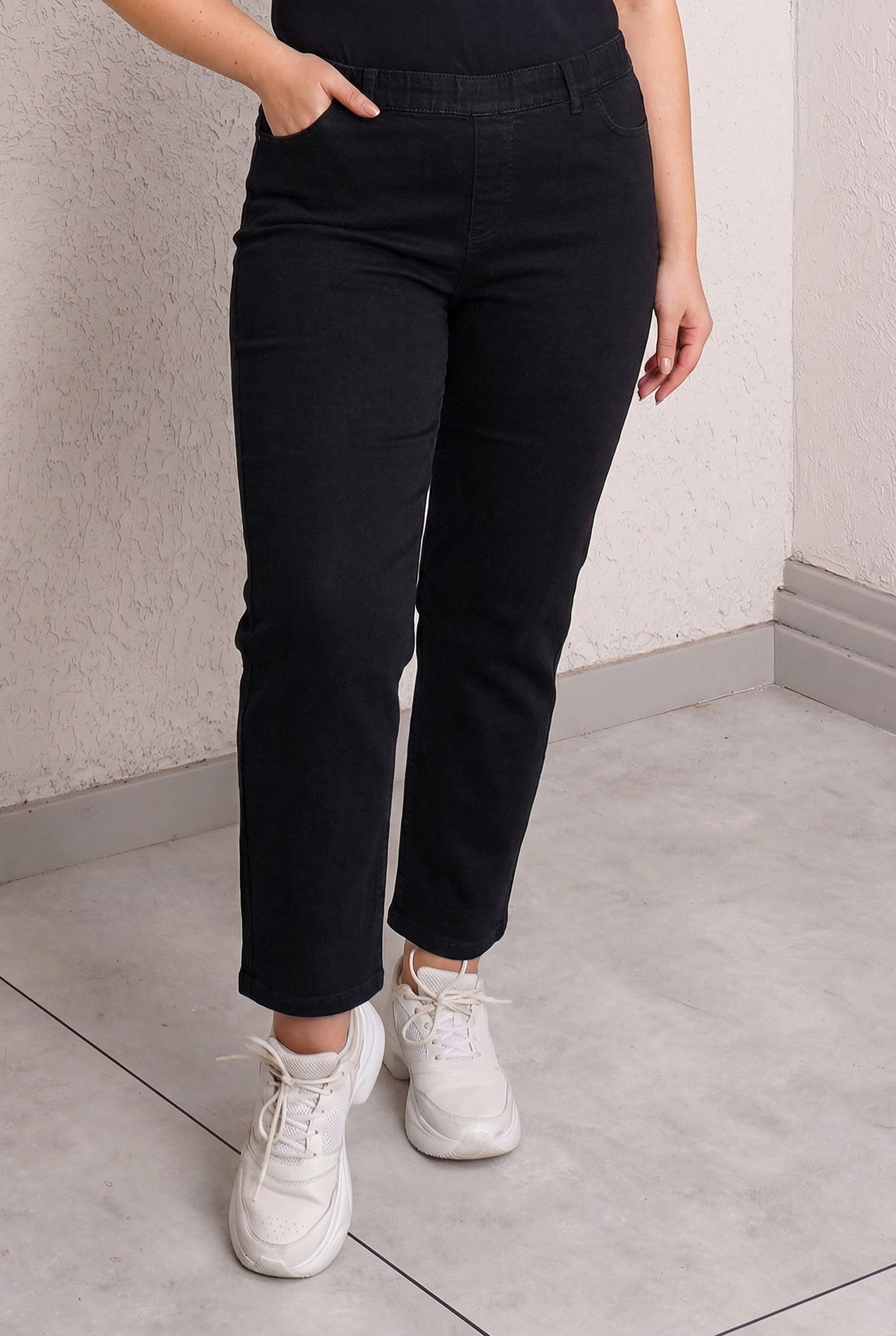 STRETCH ELASTIC WAIST MOM JEAN +54