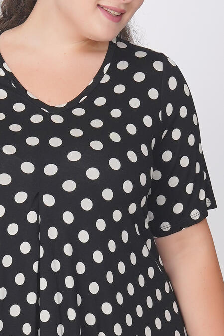 Büyük Moda - PUANTİYELİ ÖNÜ PİLELİ ELBİSE (1) Büyük Moda - PUANTİYELİ ÖNÜ PİLELİ ELBİSE (1)