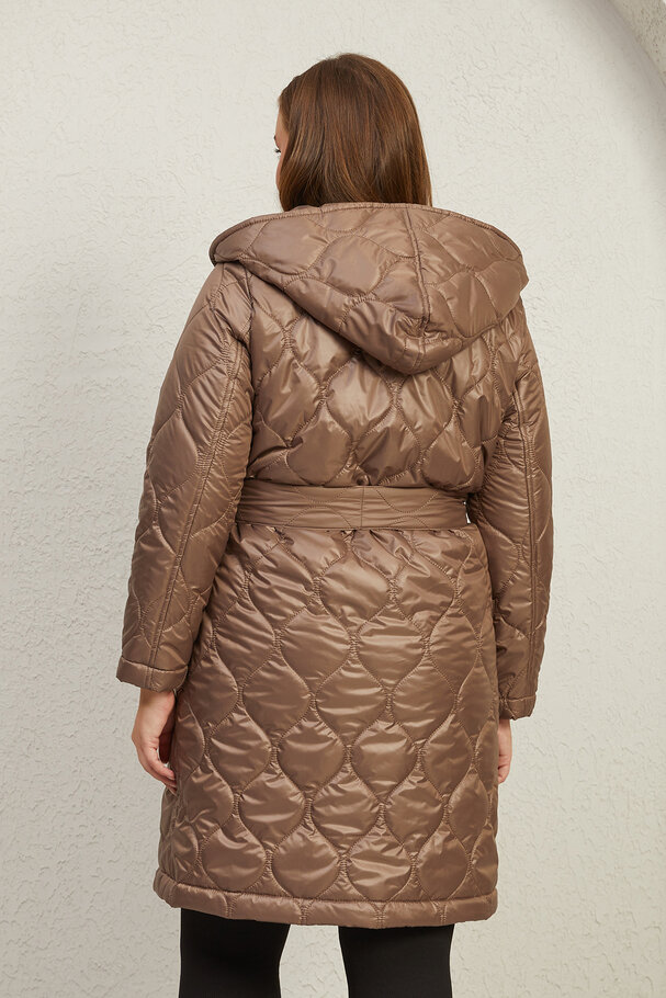 QUILTED COAT WITH WATER AND WIND PROTECTION