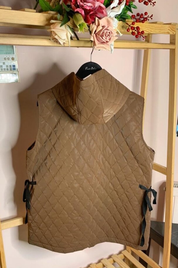 QUILTED PADDED GILET