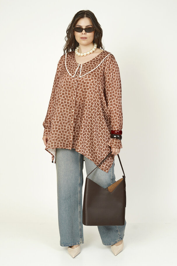 RETRO PETER PAN COLLAR SHIRT